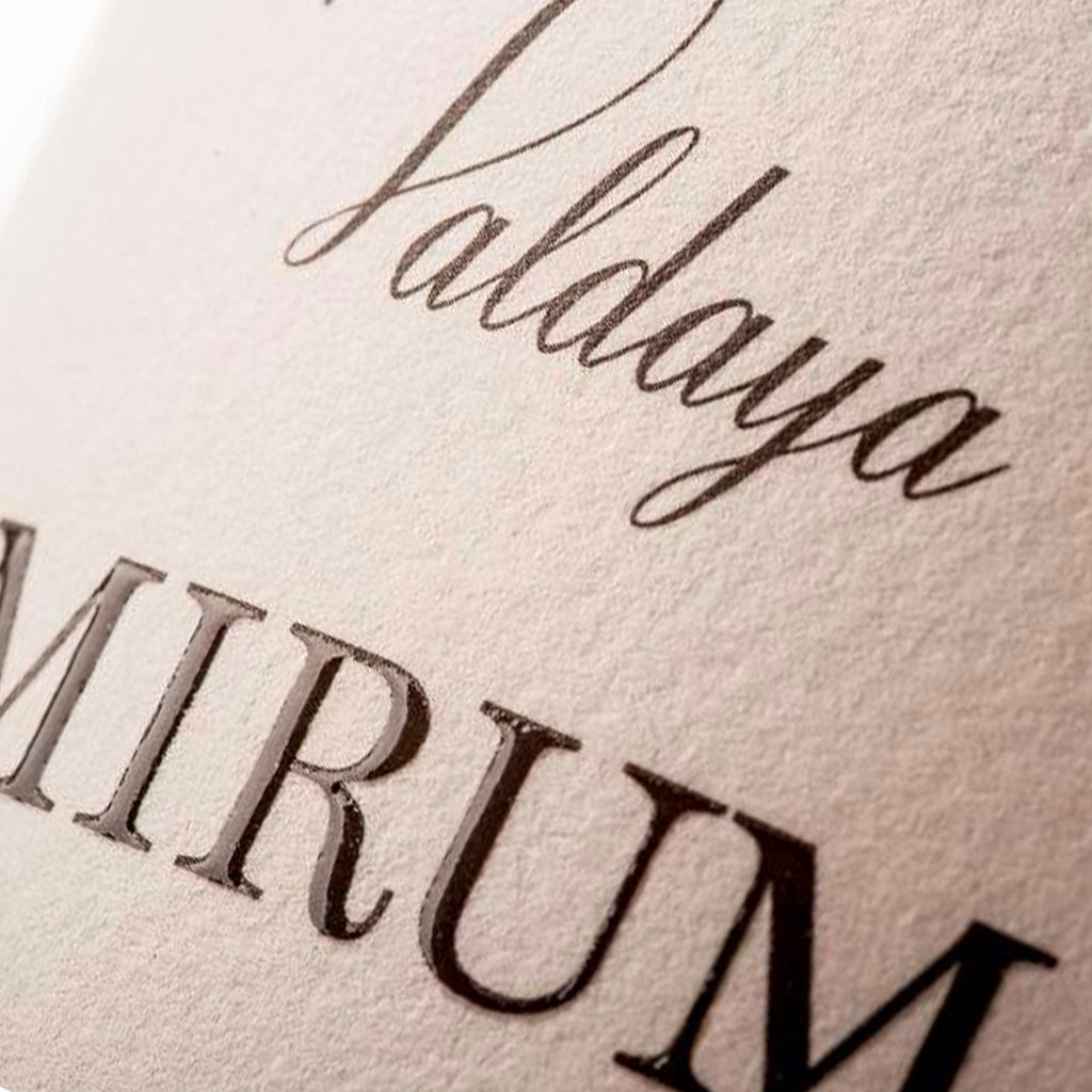 Valdaya Mirum Wine Label